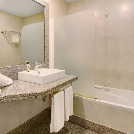 Dfm Happy Days B - Funchal (Madeira)